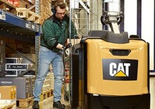 ऑर्डर पिकर और चेरी पिकर फोर्कलिफ्ट Caterpillar NOL10P 