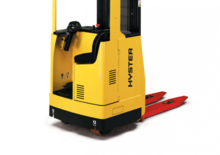 पैलेट स्टेकर सिट डाउन राइडर Hyster RS 1.5