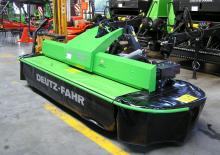 फ्रंट-माउंटेड मोवर - बिना कंडीशनर के डिस्क DEUTZ-FAHR DiscMaster 332 F