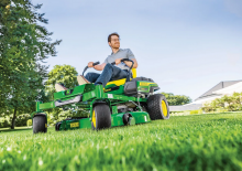 राइडिंग लॉन मोवर और गार्डन ट्रैक्टर John Deere Z320M 