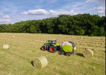 राउंड बेलर Claas Rollant 620