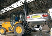 रफ टेरेन फोर्कलिफ्ट JCB 930-4