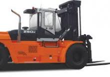 रफ टेरेन फोर्कलिफ्ट Doosan DV250S-7