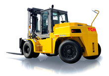 रफ टेरेन फोर्कलिफ्ट TCM FD 160 S 3