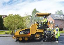 व्हील्ड एस्फाल्ट पेवर Caterpillar AP300F