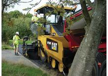 व्हील्ड एस्फाल्ट पेवर Caterpillar AP600F