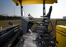 व्हील्ड एस्फाल्ट पेवर Bomag BF 600 P-HSE