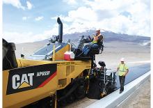 ट्रैक्ड एस्फाल्ट पेवर Caterpillar AP655F