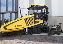 ट्रैक्ड एस्फाल्ट पेवर Bomag BF 800 C 2 S 600