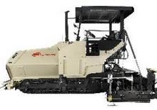 ट्रैक्ड एस्फाल्ट पेवर IR-ABG Titan 6820
