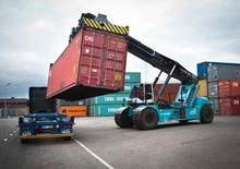 रीच स्टेकर Konecranes SMV 4531 TB 5