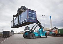 रीच स्टेकर Konecranes SMV 4545 CBX 5