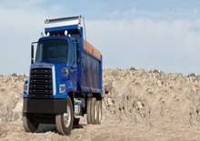 रिजिड चेसिस Freightliner 108SD 156 Crew Cab Cummins B6.7