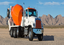 रिजिड चेसिस Freightliner 114SD 140 Extended Detroit DD8