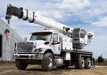 रिजिड चेसिस International HV607 107 Crew Cab Cummins L9