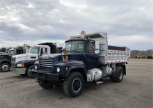 रिजिड चेसिस Mack RD690P CA49 EM7-300 E-TECH 4x2