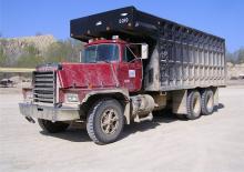 रिजिड चेसिस Mack RD890SX CA49 E7-350 E-TECH 6x4