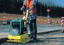 रिवर्सिबल वाइब्रेटरी प्लेट कॉम्पेक्टर Ammann AVP 3020