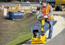 रिवर्सिबल वाइब्रेटरी प्लेट कॉम्पेक्टर Wacker Neuson DPU3750Hets