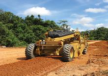 रोड रीसाइक्लिंग मशीन/-कोल्ड रीसाइकलर Caterpillar RM300