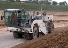 रोड रीसाइक्लिंग मशीन/-कोल्ड रीसाइकलर Wirtgen WR 2000 S