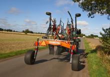 रोटरी रेक Kubota RA2580