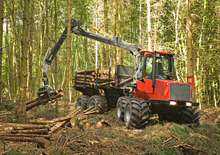 फॉरवर्डर Komatsu 840.4