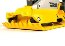 सिंगल डायरेक्शन वाइब्रेटरी प्लेट कॉम्पेक्टर Wacker Neuson WP1550A