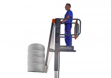 सिंगल वर्टिकल मास्ट बूम लिफ्ट Faraone Elevah 6 Tires 