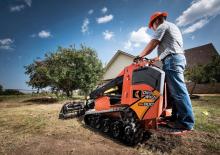 स्किड स्टीयर लोडर Ditch Witch SK800