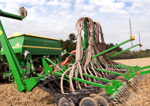 सोइंग मशीन John Deere 740A