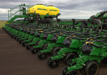 सोइंग मशीन John Deere DB74