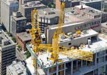 टावर क्रेन - ट्रॉली बूम - टॉप-स्लीविंग Liebherr 200 DR 5/10 Litronic