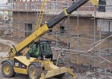 टेलीहैंडलर Caterpillar TH 63