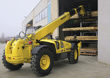 टेलीहैंडलर Komatsu WH713