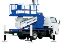 ट्रक माउंटेड टेलीस्कोपिक बूम लिफ्ट Tadano AT-100SR