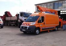 ट्रक माउंटेड टेलीस्कोपिक बूम लिफ्ट Easy Lift EV130 