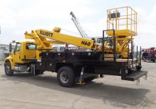 ट्रक माउंटेड टेलीस्कोपिक बूम लिफ्ट Elliott Equipment H60F HiReach