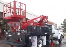 ट्रक माउंटेड टेलीस्कोपिक बूम लिफ्ट Elliott Equipment I40F HIREACH