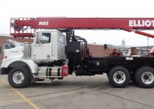 ट्रक माउंटेड टेलीस्कोपिक बूम लिफ्ट Elliott Equipment M85 HiReach 
