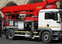 ट्रक माउंटेड टेलीस्कोपिक बूम लिफ्ट Palfinger P 370 KS E
