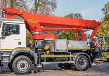 ट्रक माउंटेड टेलीस्कोपिक बूम लिफ्ट Palfinger P 370 KS