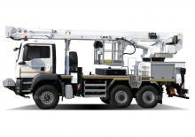ट्रक माउंटेड टेलीस्कोपिक बूम लिफ्ट Bumar PTM-32 