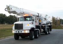 ट्रक माउंटेड टेलीस्कोपिक बूम लिफ्ट Bronto Skylift S 38 HDT 2000 ER