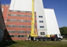 ट्रक माउंटेड टेलीस्कोपिक बूम लिफ्ट Bronto Skylift S 90 HLA