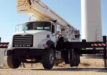 ट्रक माउंटेड टेलीस्कोपिक बूम लिफ्ट Bronto Skylift S230XDT