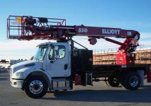 ट्रक माउंटेड टेलीस्कोपिक बूम लिफ्ट Elliott Equipment S50R SkyWalk