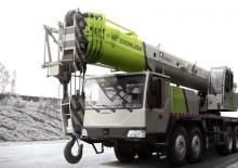 ट्रक-माउंटेड टेलीस्कोपिक क्रेन Zoomlion QY80V