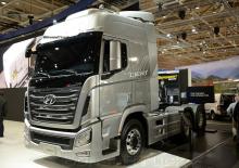 ट्रक ट्रैक्टर - ट्रैक्टर यूनिट Hyundai Commercial Vehicles P520.64 D6CC41