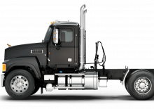 ट्रक ट्रैक्टर - ट्रैक्टर यूनिट Mack Pinnacle Day Cab MP8 6x2